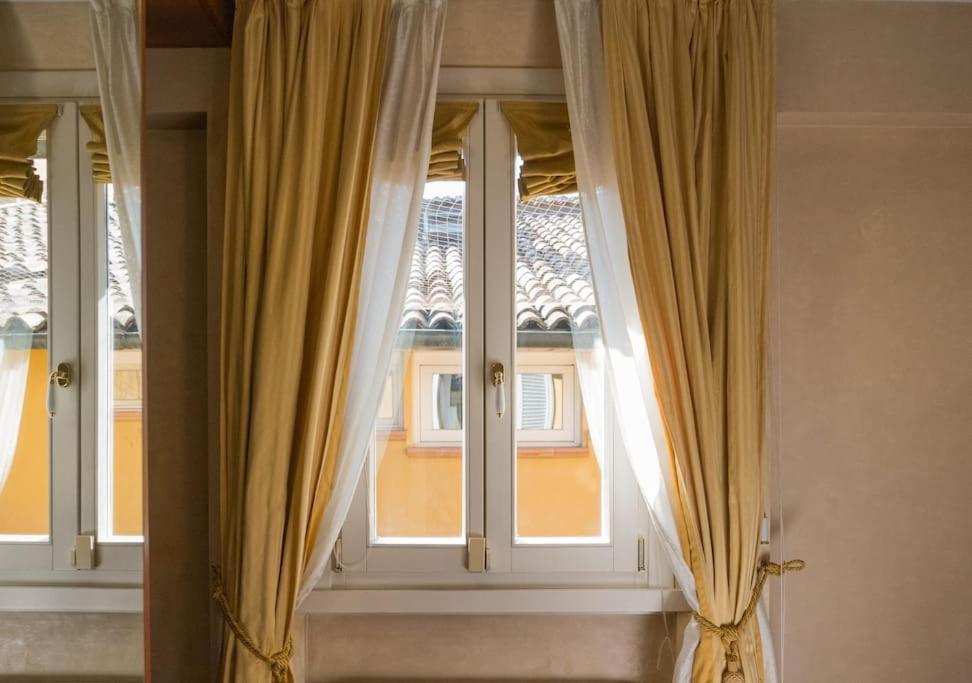 Carbonesi Luxury - Centro Storico Apartment Bologna Exterior photo